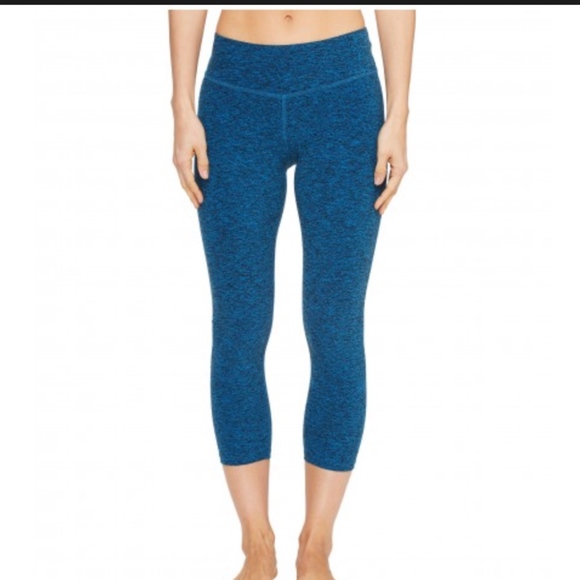 Beyond Yoga Pants - NWT Beyond Yoga Tidal-Black Spacedye Capris, M